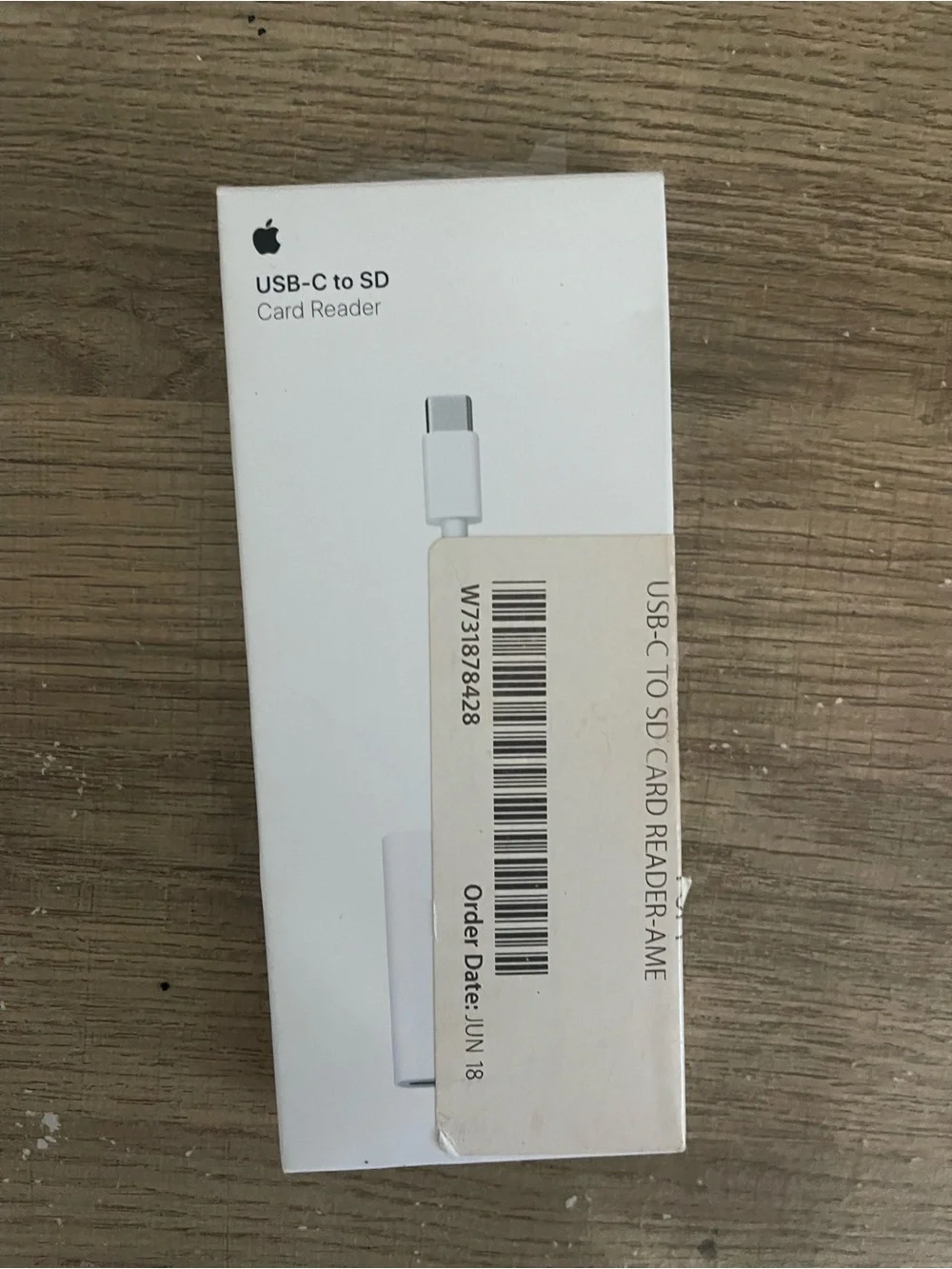Apple USB-C to SD Card Reader - White